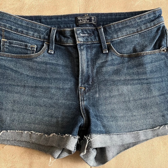 Abercrombie & Fitch Denim shorts - Picture 1 of 2